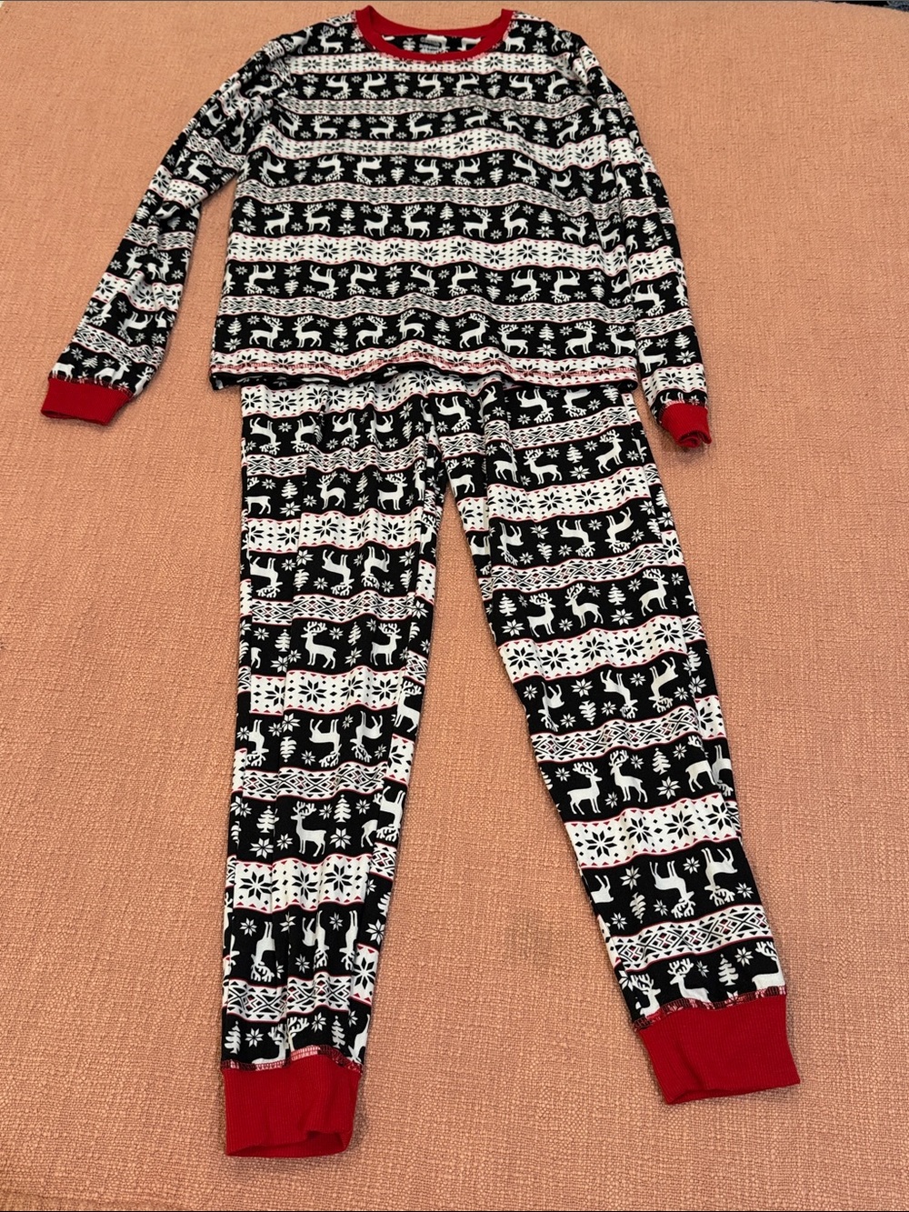 Size 14-16 years Black & White Reindeer Print Pajama Set - unisex - teenager